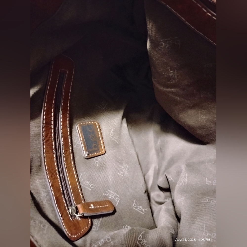 Elegant BøC Brown Leather Bag With Built-in Wallet No Callouts Great Size - Picture 5 of 7